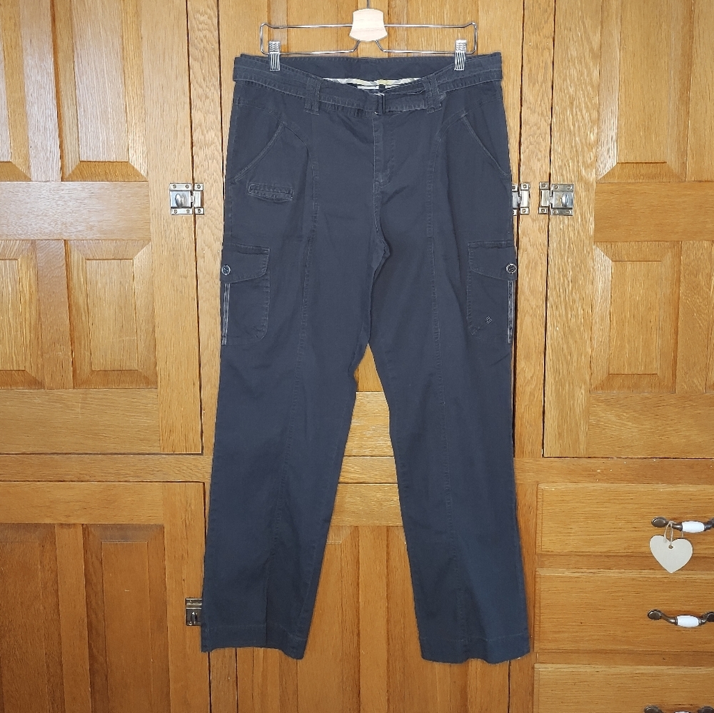 Columbia dark gray lightweight belted cargo hiking pants